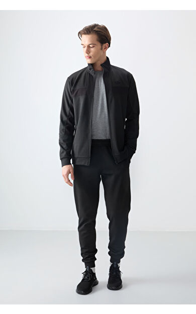 Siyah Yüzeyi Dokulu Standart Fit Nakışlı Erkek Eşofman Takım - 85248