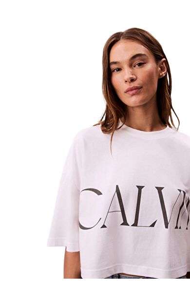Calvin Klein LV047D206 Ss Cropped Graphic Kadın Tişört