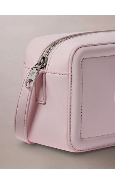 Calvin Klein LV04F3220G8Z6 Bold Ck Kadın El Çantası