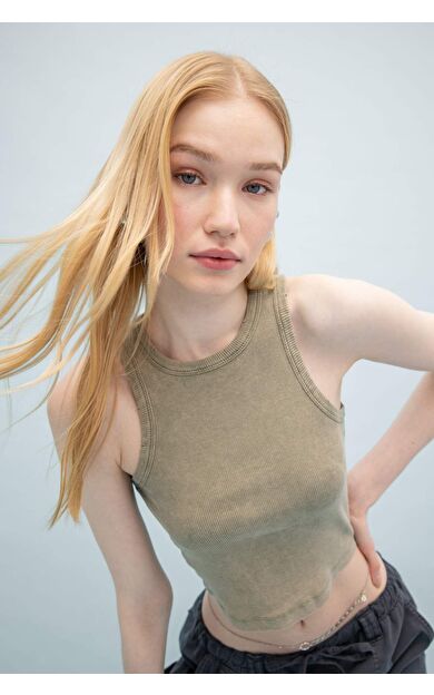 DeFactoFit Coool Fitted Fitilli Kaşkorse Yıkamalı Soluk Efektli Atlet C2128AX24SPKH373