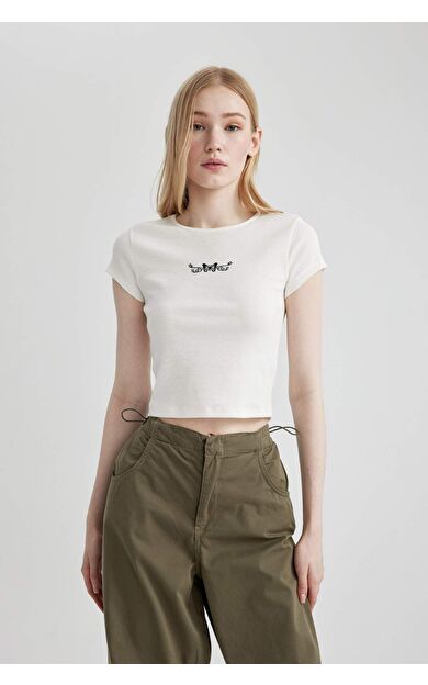 DeFactoFit Coool Fitted İşlemeli Kısa Kollu Tişört C3192AX24SPWT32