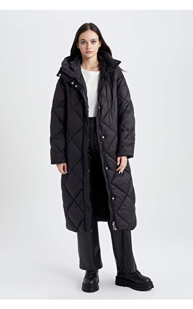 Su Geçirmez Kapitoneli Kapüşonlu İnce Uzun Parka