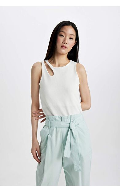 DeFactoFit Slim Fit Bisiklet Yaka Fitilli Kaşkorse Atlet A3422AX24SPER105