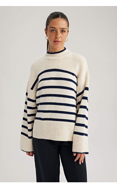 Relax Fit Çizgili Bisiklet Yaka Kazak