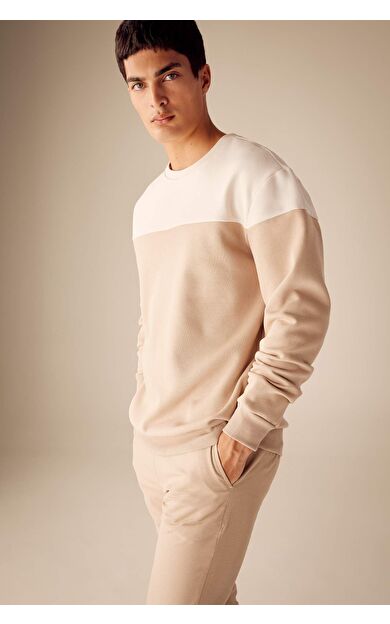 DeFacto Comfort Fit Sweatshirt