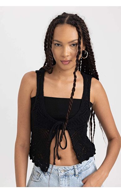 DeFactoFit Regular Fit V Yaka Atlet