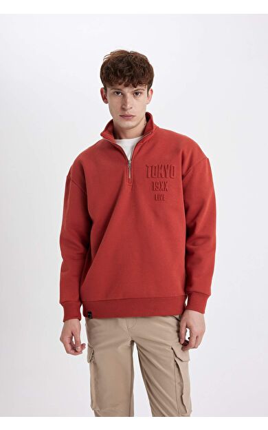 DeFacto Comfort Fit Sweatshirt