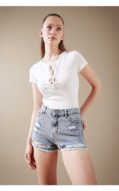 DeFactoFit Fitted V Yaka Kısa Kollu Tişört B1258AX23HSWT32