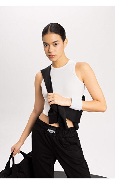 DeFacto Slim Fit Bisiklet Yaka Ribana Sporcu Atlet B4224AX24SPWT36