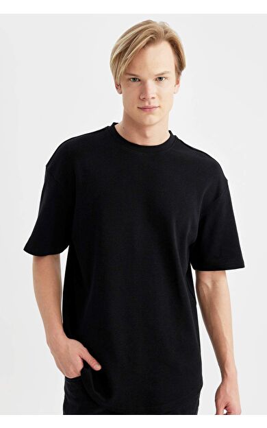 DeFactoFit Comfort Fit Bisiklet Yaka Kısa Kollu Tişört B4443AX24SPBK81