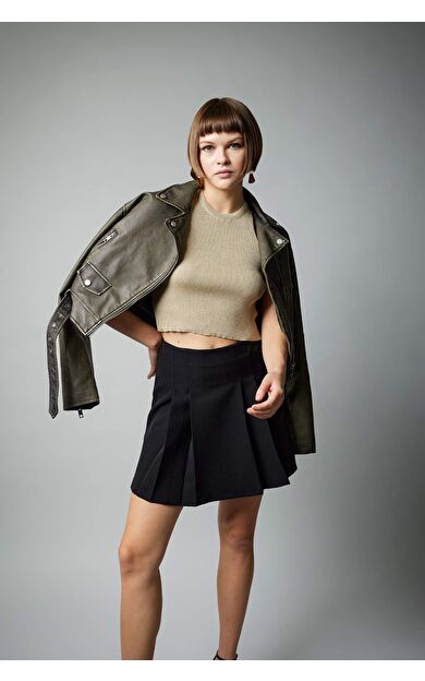 DeFactoFit Fitted Halter Yaka Parlak Kumaş Atlet