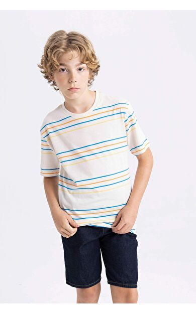 DeFactoFit Erkek Çocuk Bisiklet Yaka Çizgili Kısa Kollu Tişört B6157A824HSWT46