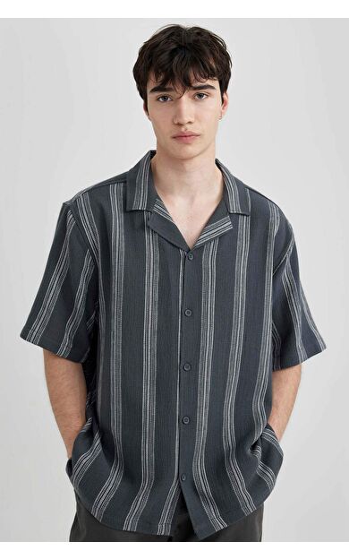 DeFactoFit Relax Fit Çizgili Kısa Kollu Gömlek