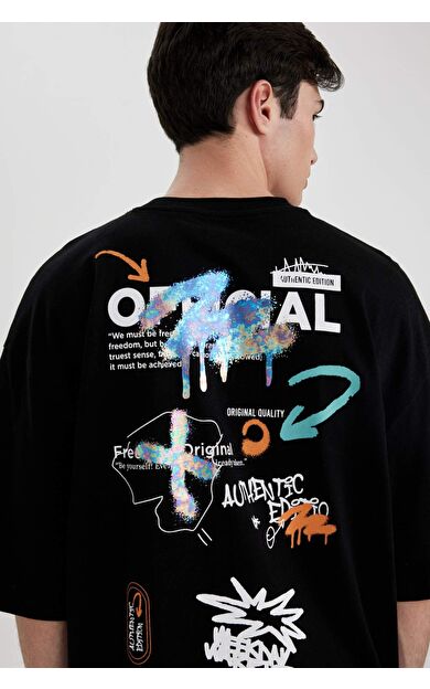 DeFactoFit Loose Fit Bisiklet Yaka Baskılı Tişört B8949AX24SMBK81