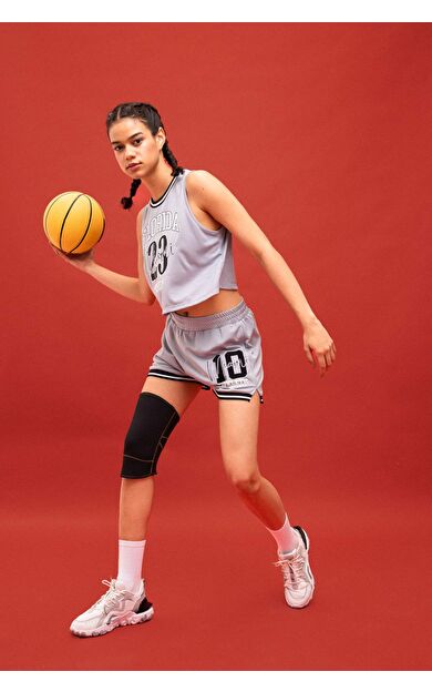 DeFactoFit Standart Fit Sporcu Kısa Paça Şort B8974AX24SMGR445