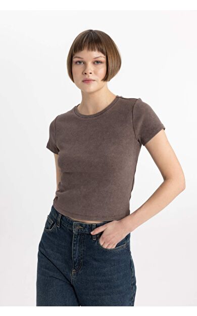 DeFactoFit Fitted Bisiklet Yaka Kısa Kollu Tişört B9229AX24SMBN534