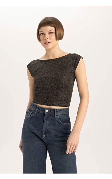 DeFactoFit Fitted Bisiklet Yaka Kısa Kollu Tişört