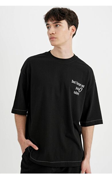 DeFactoFit Loose Fit Bisiklet Yaka Baskılı Kısa Kollu Tişört C2244AX24SMBK81