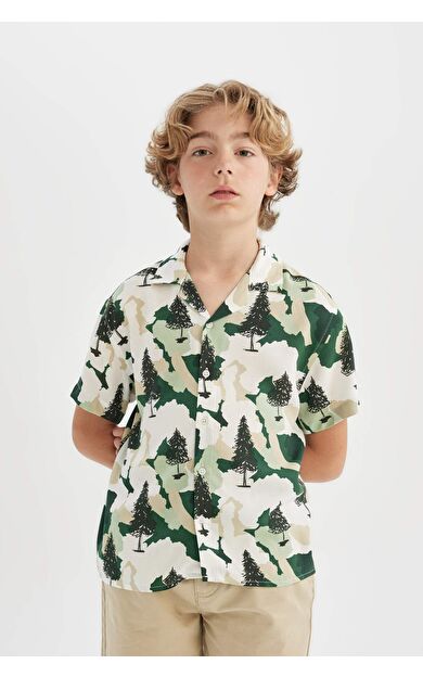 DeFactoFit Erkek Çocuk Oversize Desenli Viskon Kısa Kollu Gömlek
