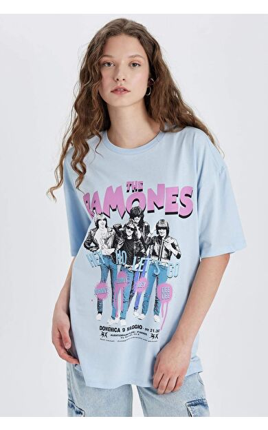 DeFactoFit Ramones Oversize Fit Bisiklet Yaka Baskılı Kısa Kollu Tişört C3772AX24SMBE366