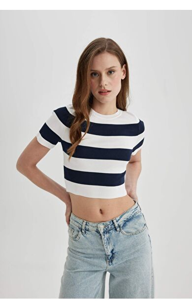 DeFactoFit Crop Bisiklet Yaka Kazak