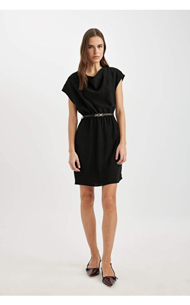 DeFactoFit Degaje Yaka Krep Kolsuz Mini Elbise