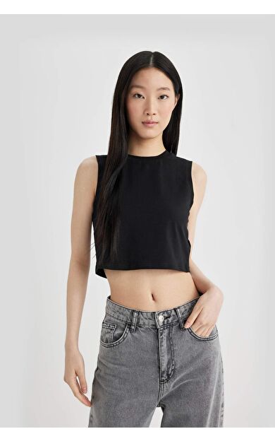 DeFactoFit Crop Bisiklet Yaka Atlet C6205AX24SMBK81