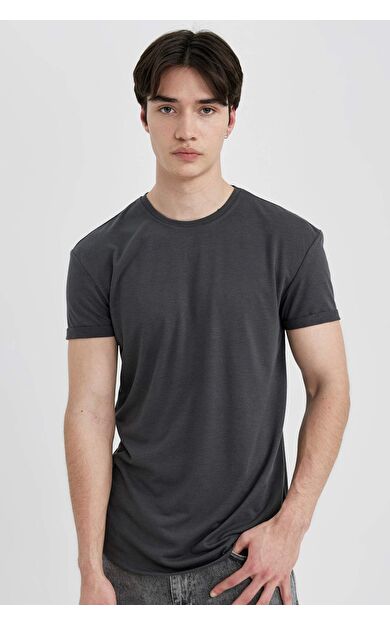 DeFactoFit Long Muscle Fit Bisiklet Yaka Tişört N2104AZ24SPAR110