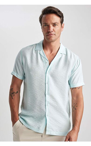 DeFactoFit Modern Fit Polo Yaka Ayrobin Kısa Kollu Gömlek