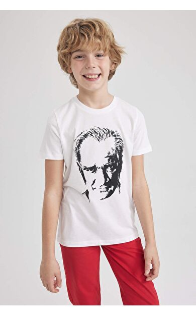 DeFactoFit Erkek Çocuk Atatürk Baskılı Pamuklu Penye Kısa Kollu Tişört Beyaz