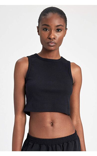 DeFactoFit Slim Fit Bisiklet Yaka Ribana Sporcu Atlet Z6573AZ24SPBK81