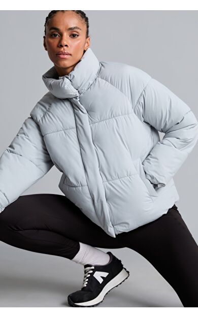 DeFacto Rüzgar Geçirmez Su İtici Regular Fit Dik Yaka Reglan Kol Kışlık Şişme Mont