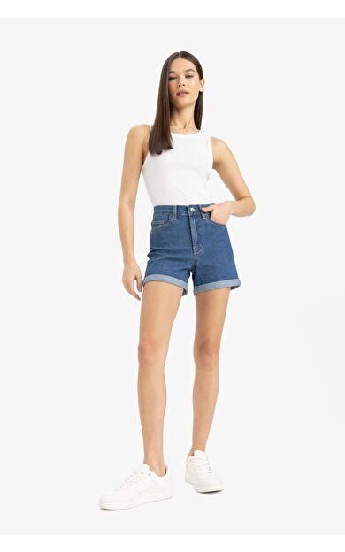 Normal Bel Katlamalı Paça Jean Şort