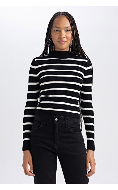 DeFacto Slim Fit Çizgili Yarım Balıkçı Yaka Kazak