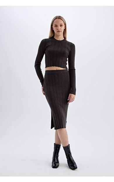 Coool Slim Fit Yırtmaçlı Triko Midi Etek