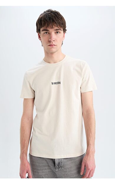 DeFacto Slim Fit Dar Kesim Bisiklet Yaka Baskılı Kısa Kollu Tişört A2631AX25SMBG714