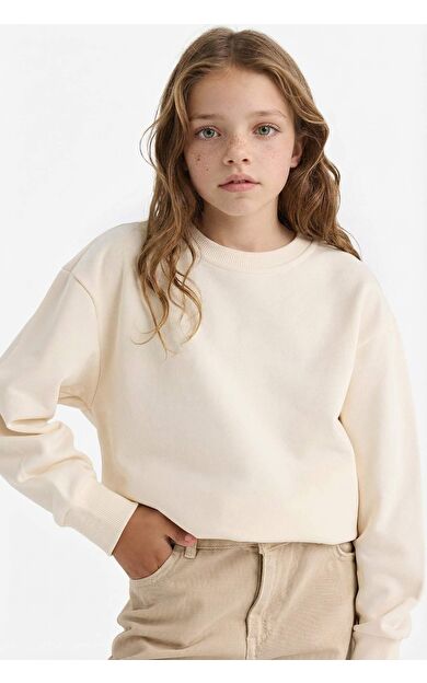 DeFacto Kız Çocuk Relax Fit Bisiklet Yaka Basic Düz Sweatshirt A2797A825AUER134