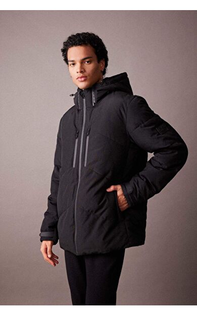 DeFacto Su İtici Slim Fit Kapüşonlu Puffer Şişme Mont