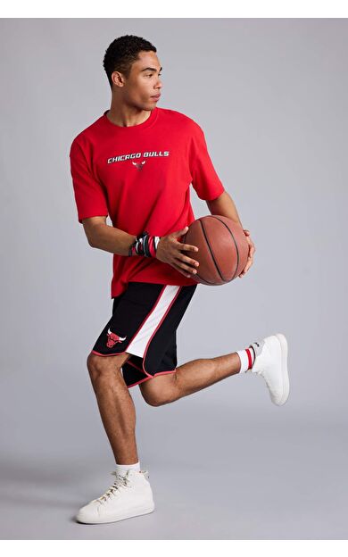 DeFacto NBA Chıcago Bulls Standart Fıt Kısa Paça Şort