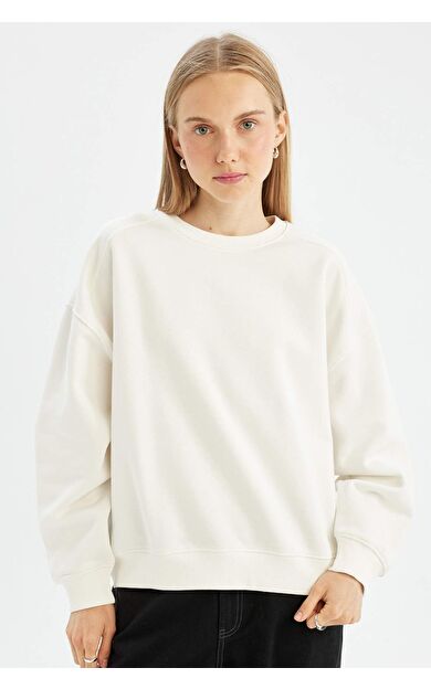 DeFacto Coool Oversize Fit Bisiklet Yaka Kalın Kumaş Sweatshirt A4177AX24WNWT32