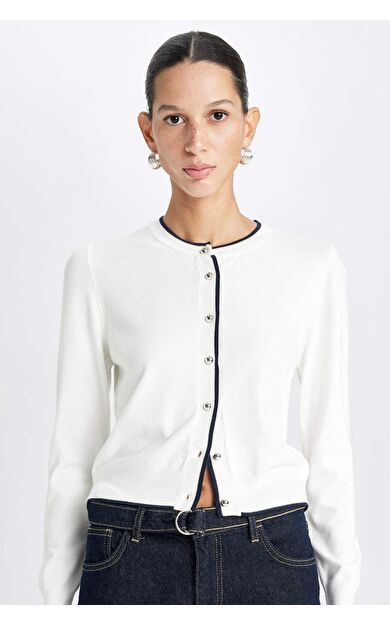 Regular Fit Bisiklet Yaka Düğmeli Hırka