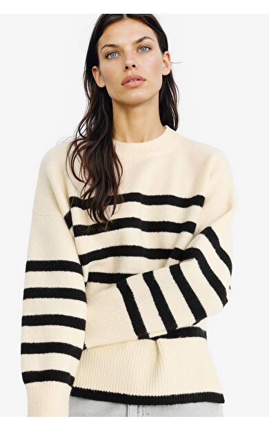 Oversize Geniş Kalıp Yarım Balıkçı Yaka Kazak