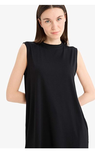 DeFacto Regular Fit Bisiklet Yaka Basic Düz Kolsuz Tişört A8352AX25SPBK27