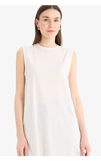 DeFacto Regular Fit Bisiklet Yaka Basic Düz Kolsuz Tişört A8352AX25SPER225