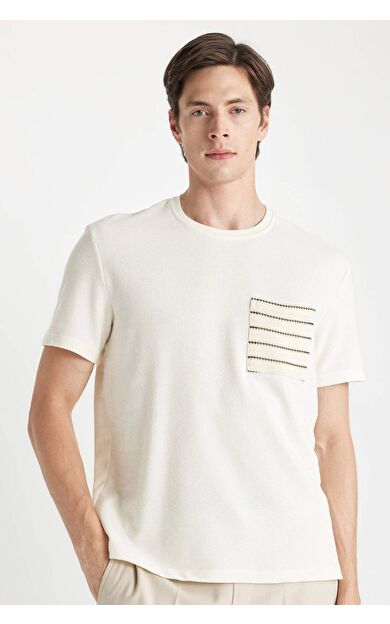 DeFactoFit Regular Fit Bisiklet Yaka Kısa Kollu Tişört A8695AX24SMER140