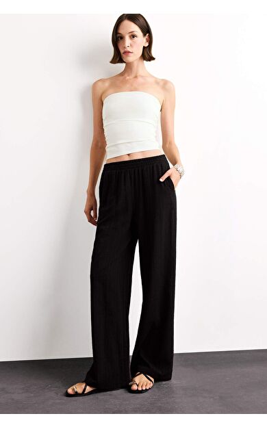 DeFacto Wide Leg Geniş Paça Cepli Yüksek Lastikli Bel Pantolon A9129AX25SMBK81