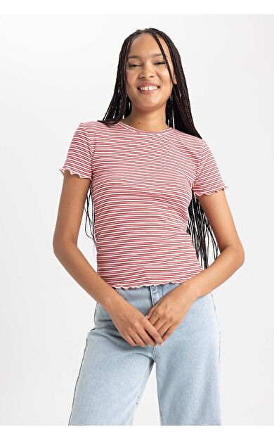 DeFacto Slim Fit Dar Kesim Bisiklet Yaka Kısa Kollu Tişört