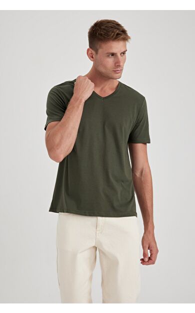 DeFacto Slim Fit Dar Kesim V Yaka Pamuklu Tişört B0646AXNSKH465