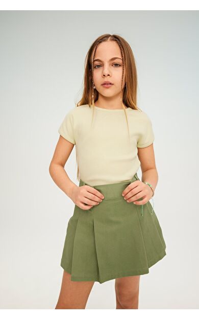 DeFacto Kız Çocuk Slim Fit Fitilli Kaşkorse Kısa Kollu Tişört B3053A824SMGN1108