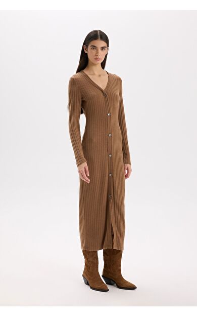 DeFacto Bodycon Vücudu Saran Basic Düz V Yaka Düğmeli Fitilli Kaşkorse Midi Uzun Kollu Elbise